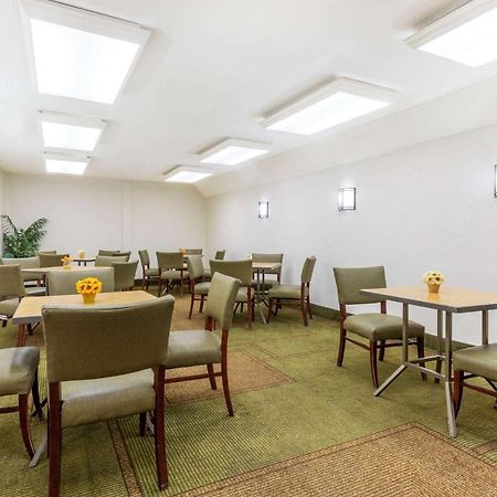 La Quinta By Wyndham Redding Hotel Ngoại thất bức ảnh