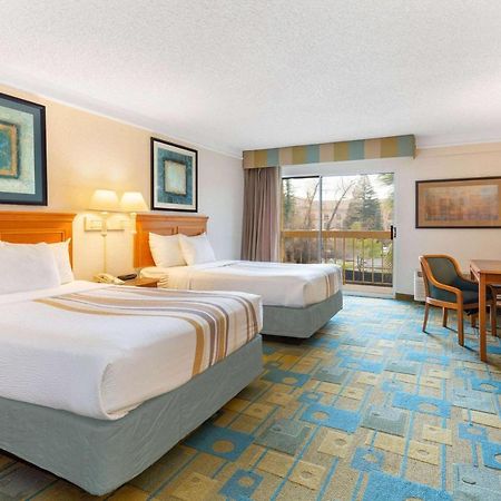 La Quinta By Wyndham Redding Hotel Ngoại thất bức ảnh