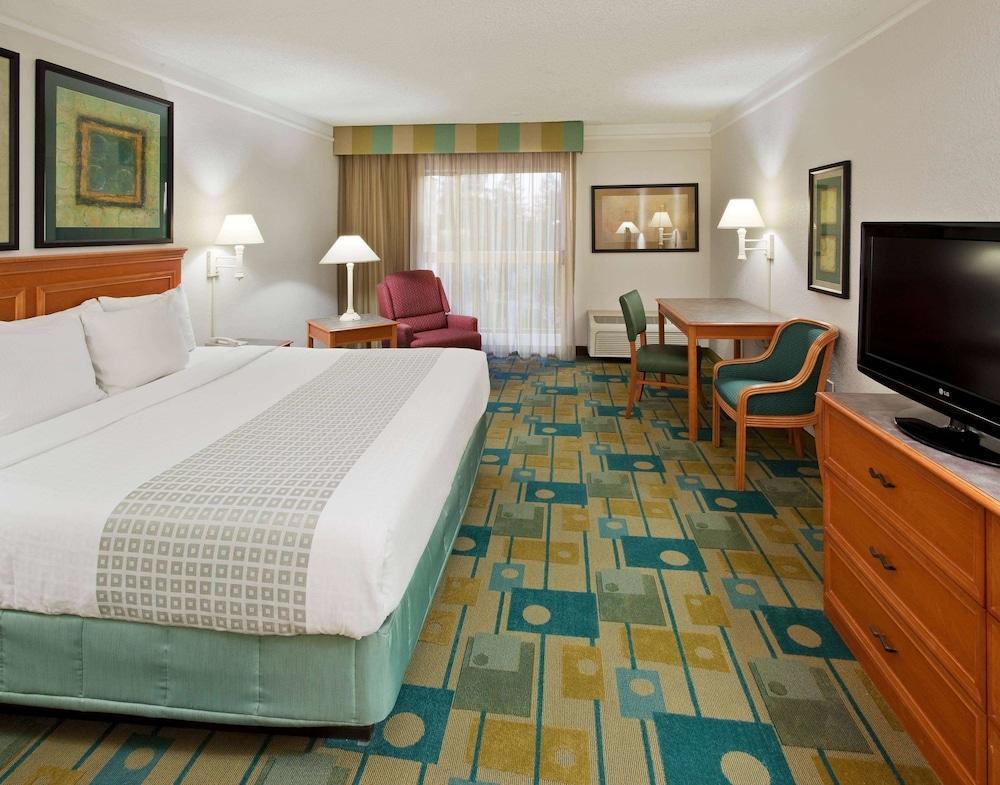 La Quinta By Wyndham Redding Hotel Ngoại thất bức ảnh