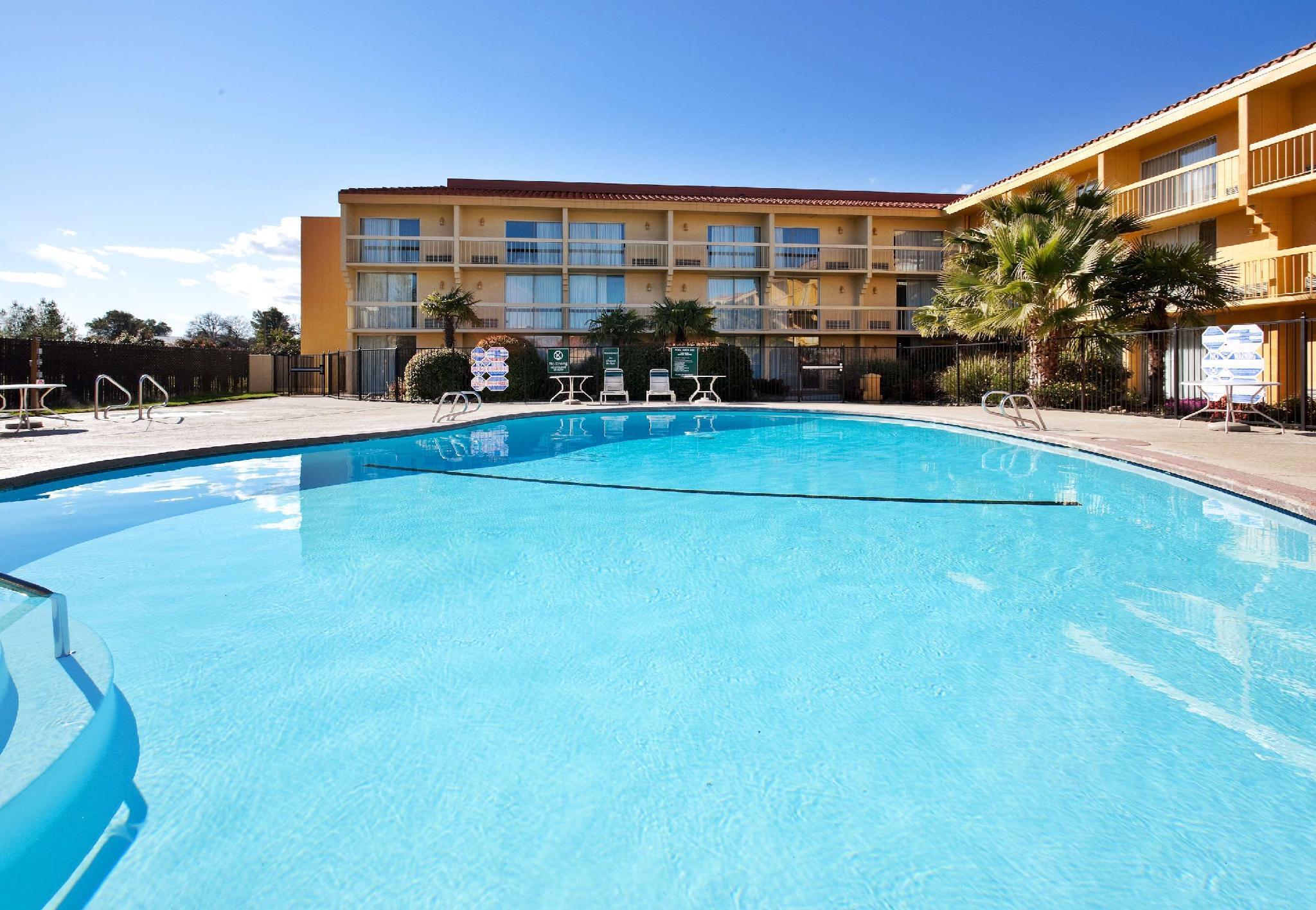 La Quinta By Wyndham Redding Hotel Ngoại thất bức ảnh