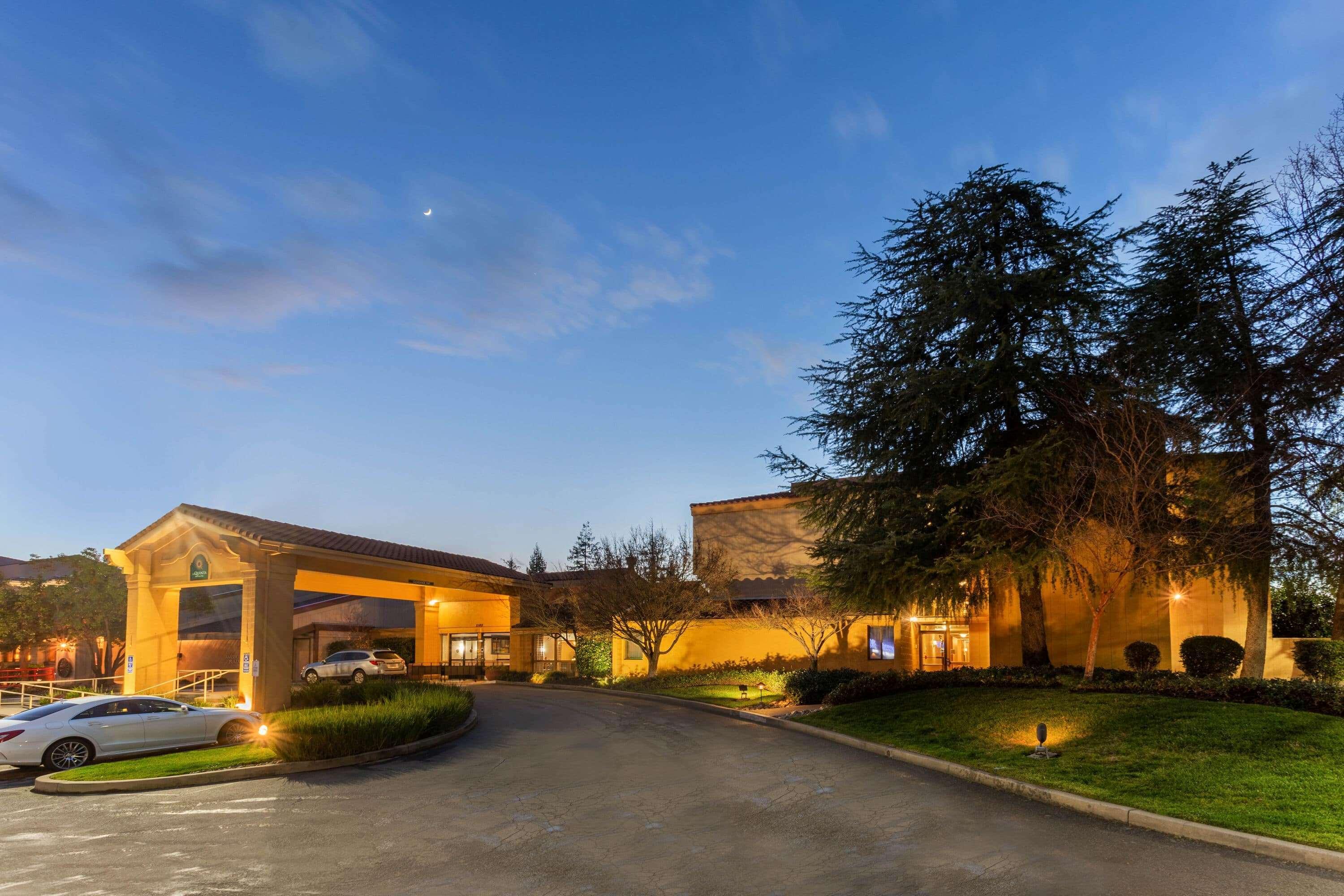 La Quinta By Wyndham Redding Hotel Ngoại thất bức ảnh